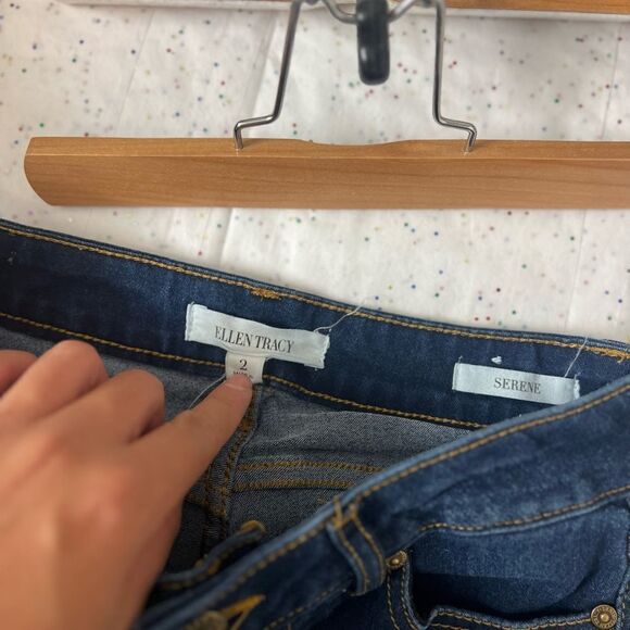 Blue jeans - Picture 3 of 4